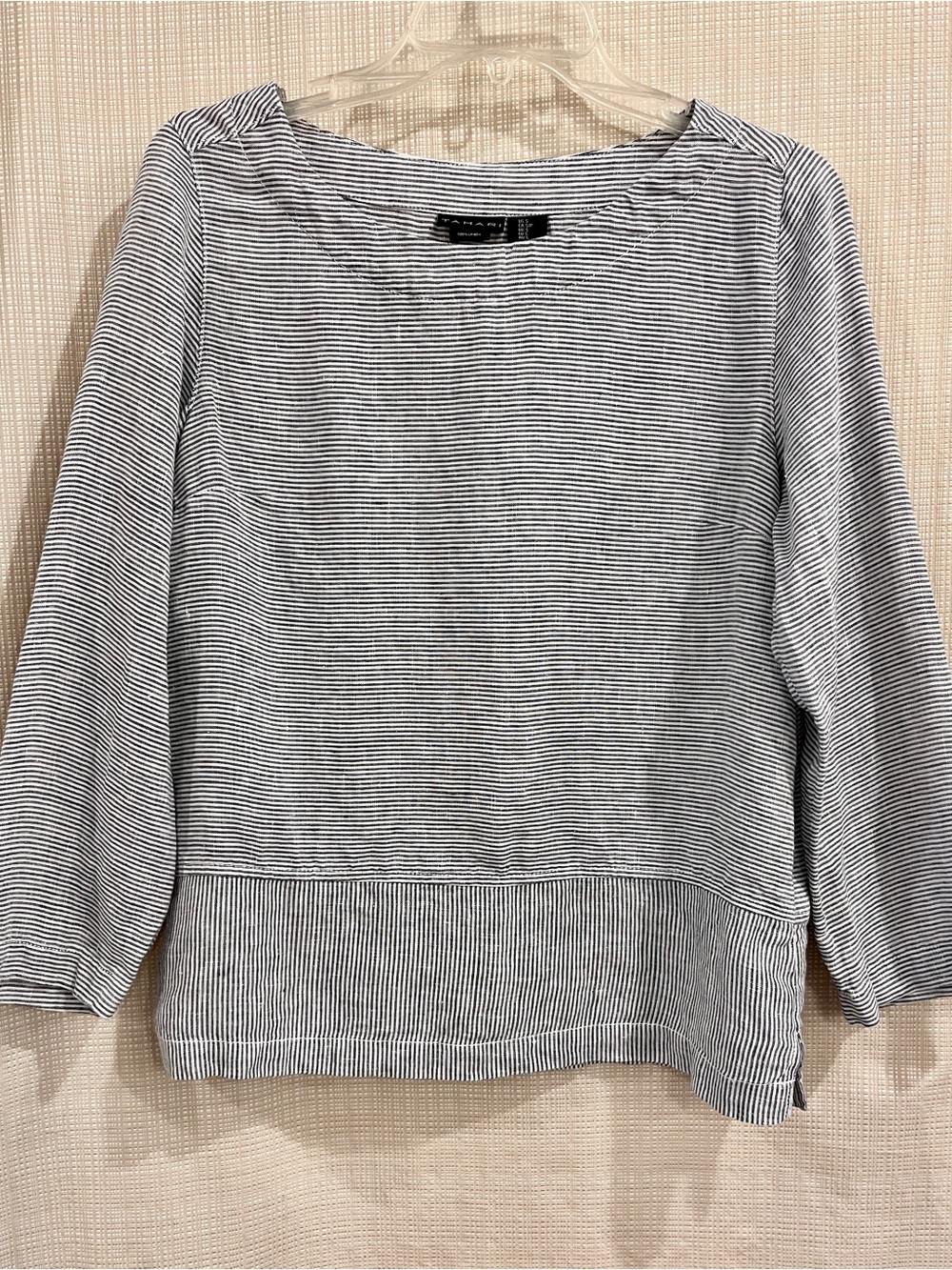 Tahari Linen Coastal Preppy Boatneck Top Navy and White Stripe Modern Basics